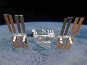 Types of Spacecrafts: Space Station (Credit: NASA 2009)