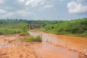 Disadvantages of Soil Erosion: Stormwater Pollution (Credit: Emmanuel Obiajulu 2021 .CC BY-SA 4.0.)