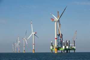 Disadvantages of Wind Farms: Offshore Installation Difficulties (Credit: Jan Oelker 2008 .CC BY-SA 4.0.)