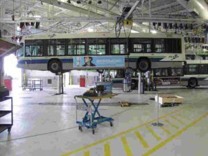 Benefits of Electric Buses: Lower Cost of Maintenance (Credit: Bouchecl 2015 .CC BY-SA 4.0.)