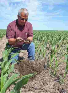 Holistic Farming Definition: A Remedial Method of Agriculture (Credit: USDA NRCS South Dakota 2016 .CC BY-SA 2.0.)