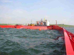 How Wave Energy Converters Work: Wave Capture by an Overtopping WEC Device (Credit: Wave Dragon 2008 .CC BY 3.0.)