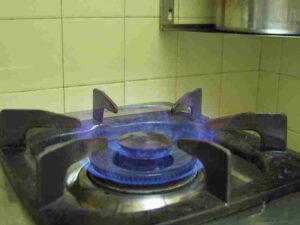 Advantages of Non Renewable Energy: Clean-Burning Properties make Natural Gas a Prominent Option for Cooking and Heating Purposes (Credit: sfllaw 2007 .CC BY-SA 2.0.)