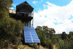 Clean Energy and Electricity: Off-Grid Solar Power as an Example of Clean Electricity (Credit: John Englart 2014 .CC BY-SA 2.0.)