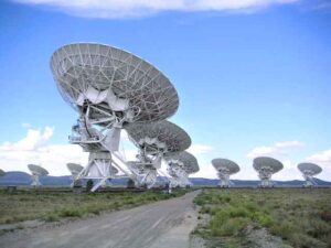 Radio Wave Definition: Cosmological Research (Radio Astronomy) as a Potential Application of Radio Waves (Credit: Hajor 2004 .CC BY-SA 2.0.)